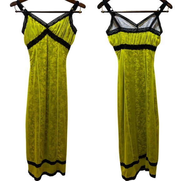 Urban Outfitters Olivia mesh midi dress neon Green Yellow black lace trim - Picture 4 of 8